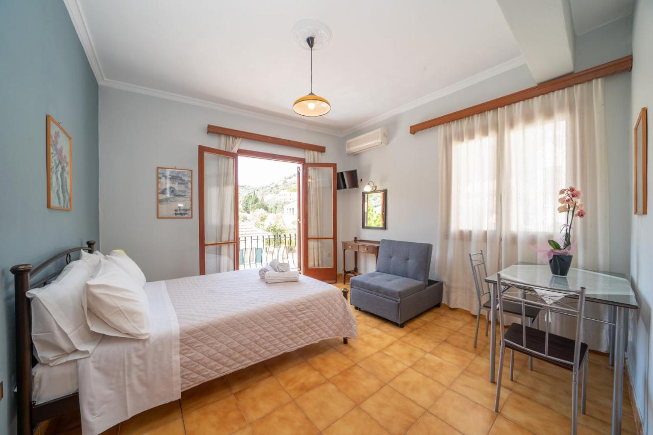 Ferienwohnung Vrettos Arts Agia Efimia Exterior foto